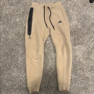 Nike Men's Beige Jogger Pants